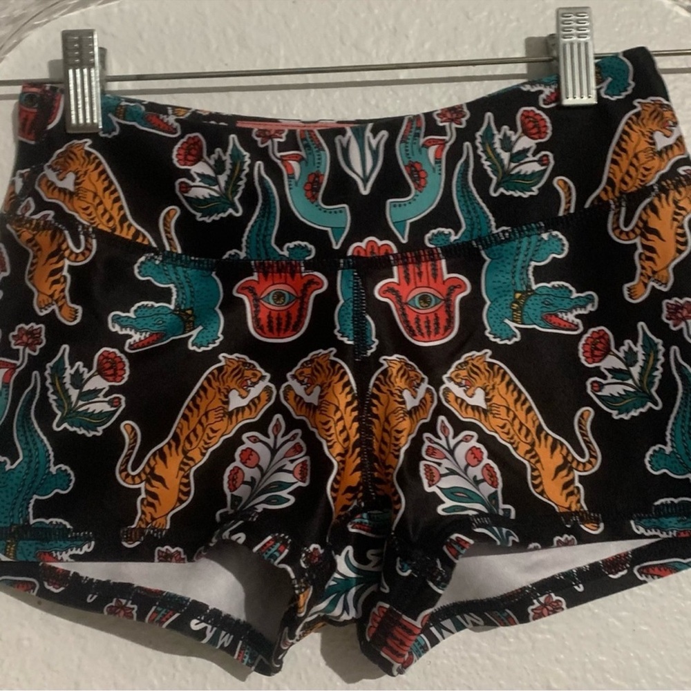ISO - Not for sale. MEDIUM
